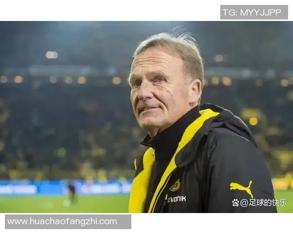 德国军装足球明星的传奇人生与赛场风采揭秘